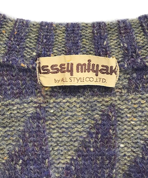 [Pre-owned] ISSEY MIYAKE knit with a full pattern Supply